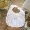 Babete branco 100% algodão. Personalizado com DTF (estampagem) com o nome "Martim"